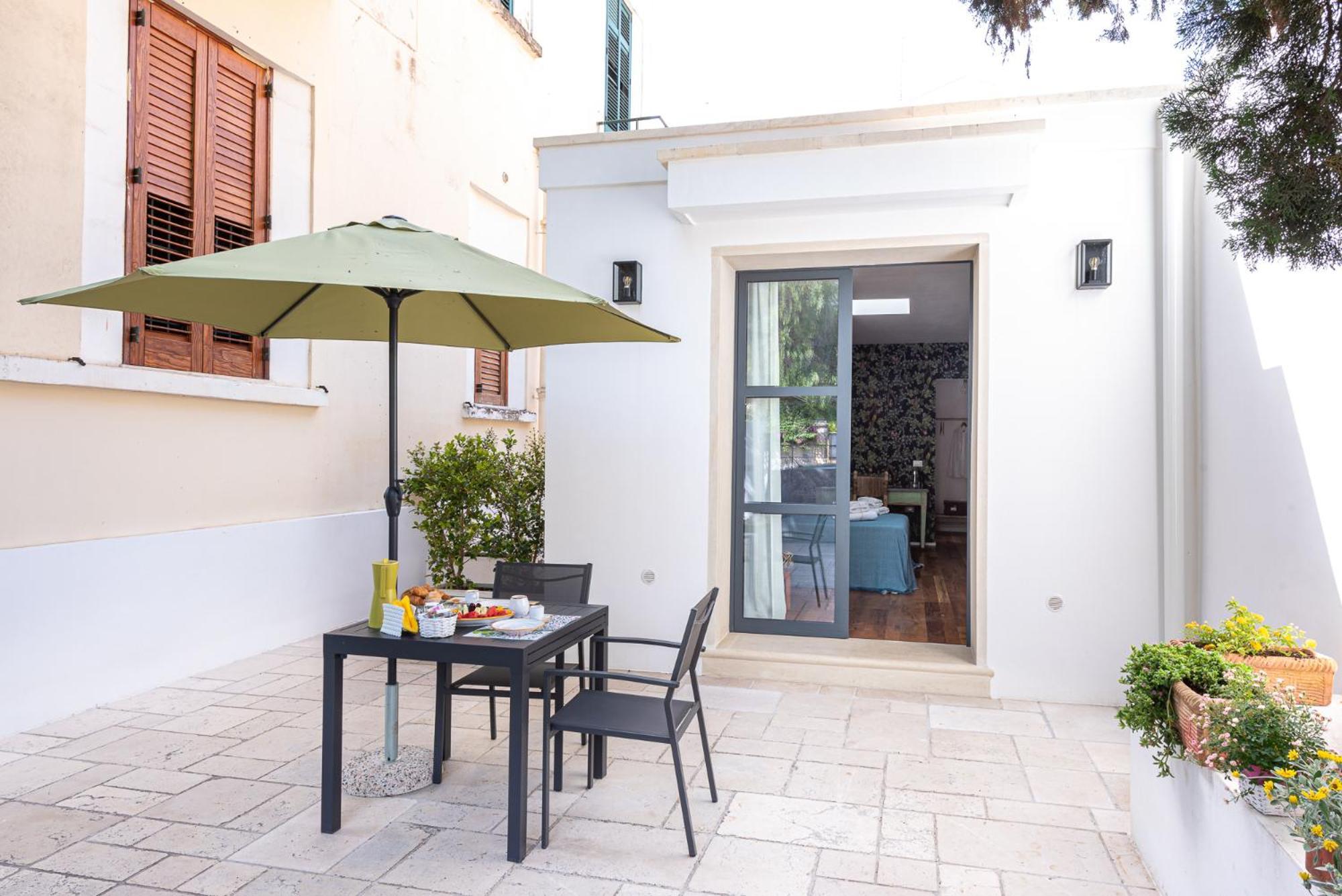 B&B Lu Cuccuviu Lecce Exteriör bild